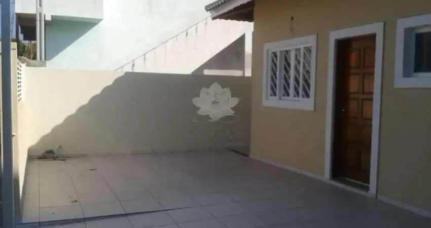 Casa com 2 quartos para alugar no Jardim das Cerejeiras, Atibaia