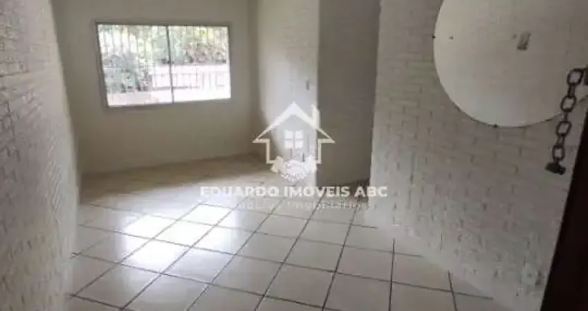 REF 7642- Semi mobiliado. 2 Dormitórios. Ótima localização- Santo André