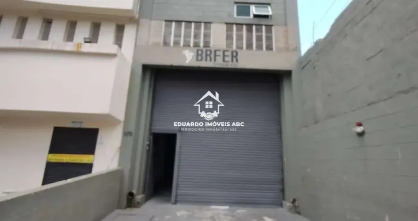 Galpão de 390 m² para locação. Localizado no Rudge Ramos.