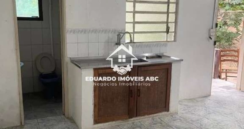 REF 10771- 1 Dormitório. 2 Vagas. Ótima localização- Diadema