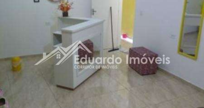 Sala Comercial. Taboão-Diadema. Travessa da Av. Brasilia. Ideal para Cabeleireiro