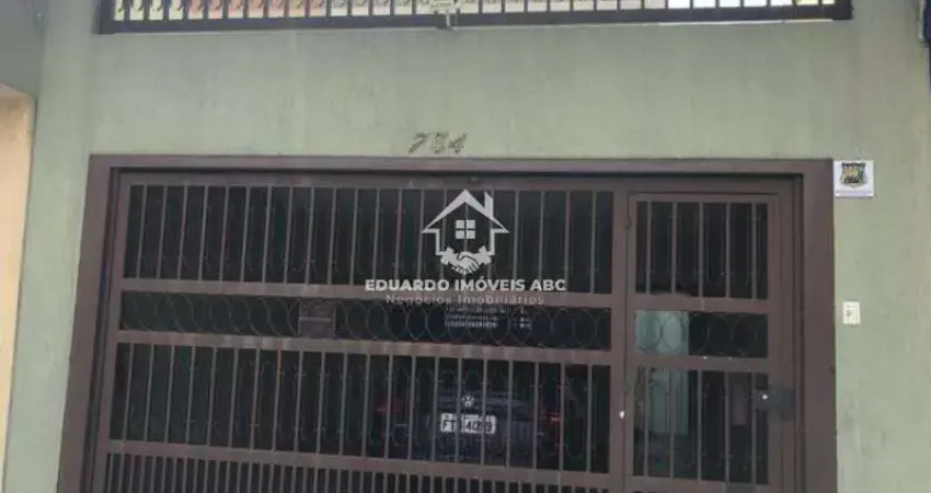 Sobrado 3 Dormitórios. 250 m². Bairro Parque Oratório - Santo André