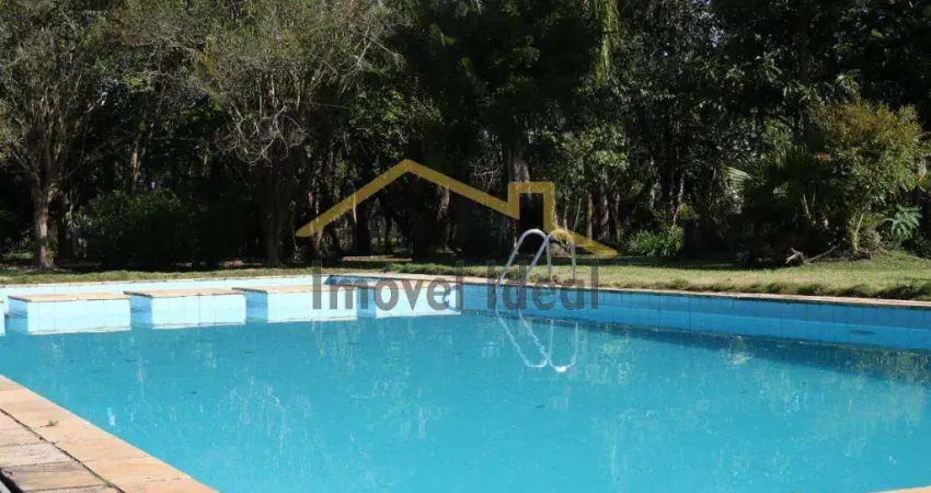 Chácara para Venda em Colombo, Canguiri, 3 dormitórios, 1 suíte, 5 banheiros, 10 vagas