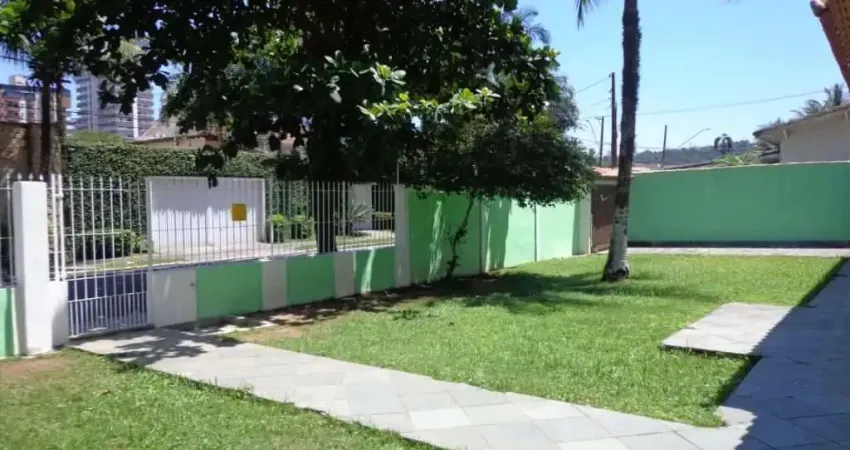 Terreno à venda, 672 m² por R$ 4.240.000,00 - Canto do Forte - Praia Grande/SP