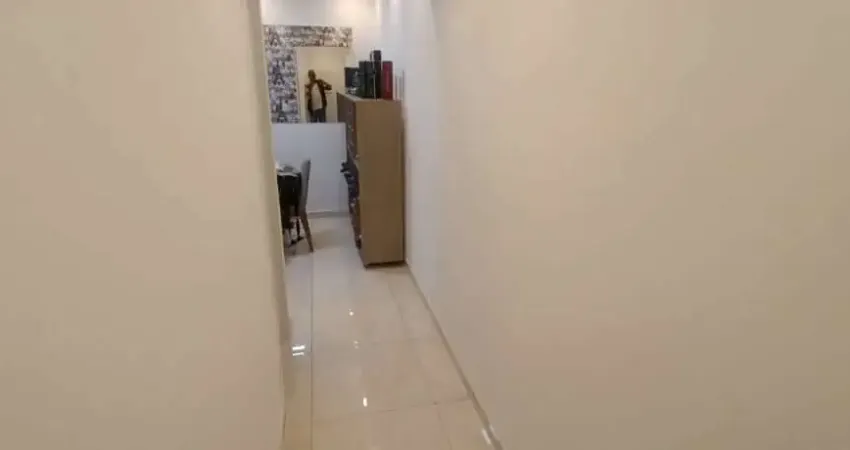 APTO DE 2 DORM ,SENDO 2 SUITES. 2 VGAS PRIVAIVAS . MOBILIADO .