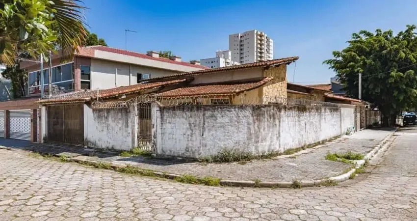 Casa semi isolada Canto do Forte