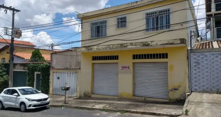 Casa com 02 lojas / 05 quartos 01 suíte no bairro novo eldorado em contagem