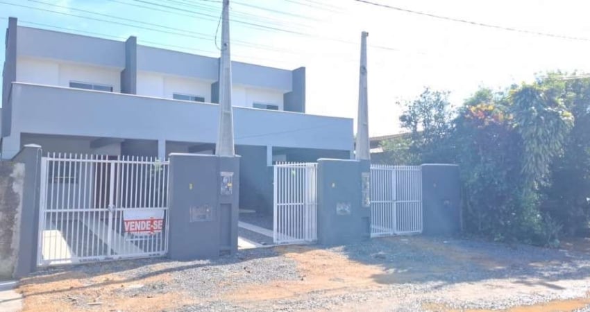 Casa com 2 quartos à venda na Rua Bernardo Bloemer Neto, 253, Morro do Meio, Joinville