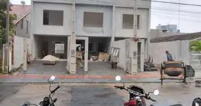 Casa com 3 quartos à venda na Rua Porto Alegre, 126, Guanabara, Joinville