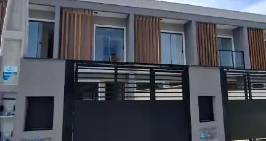 Casa com 2 quartos à venda na Rua Lontras, 214, Floresta, Joinville