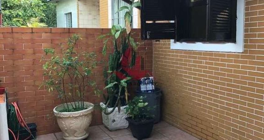 Casa com 3 quartos à venda na Rua Joaquim Campos, 67, Japuí, São Vicente