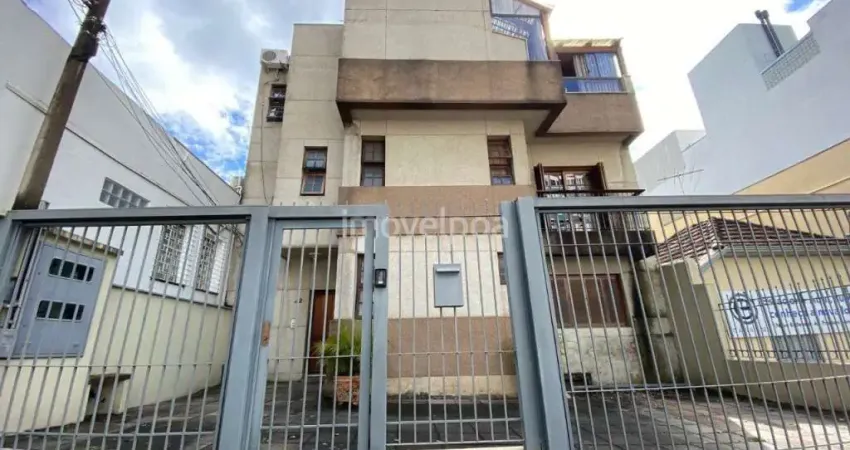 Casa com 3 quartos à venda na Rua João Abbott, 42, Petrópolis, Porto Alegre