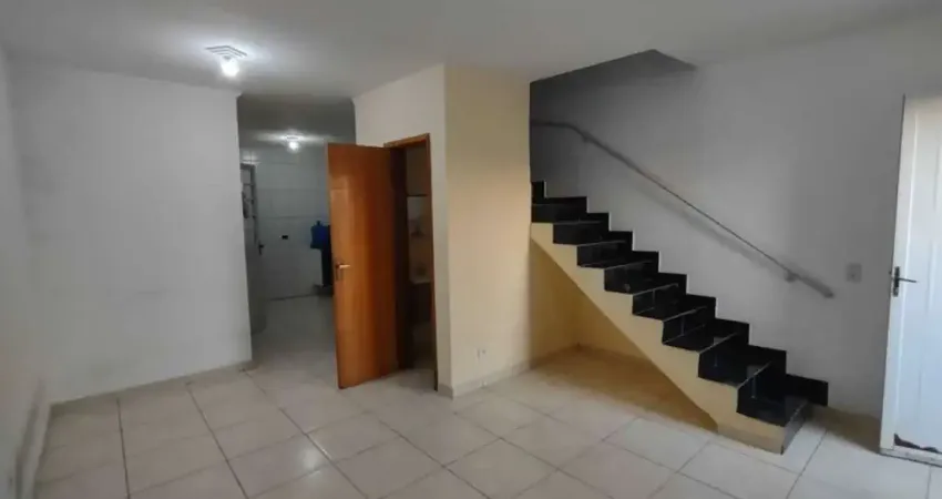 Sobrado em condomínio fechado no Capão Redondo, Jardim Boa Esperança  próx Magazine Luiza.