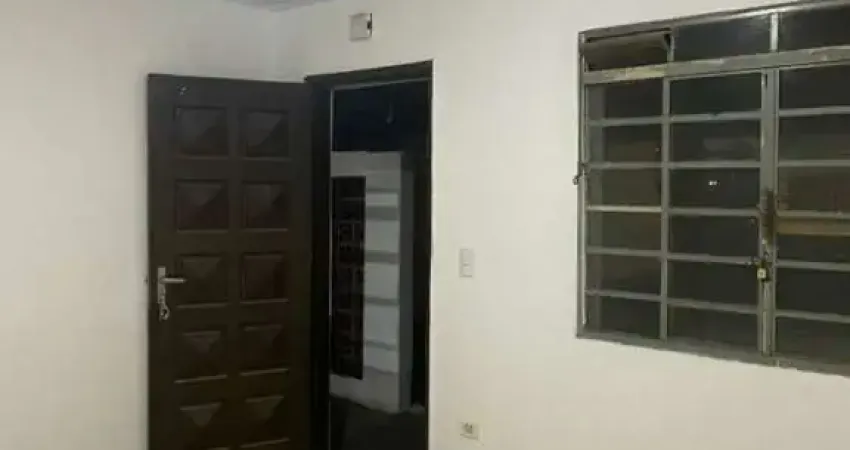 Térrea Residencial/Comercial com fácil acesso Rua Miguel Yunes.