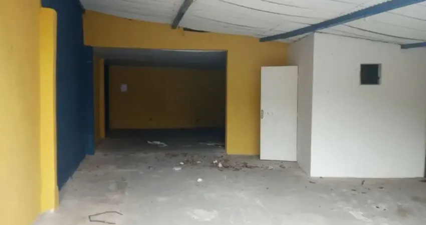 Terreno com 1 casa e 2 pontos comerciais na Pedreira