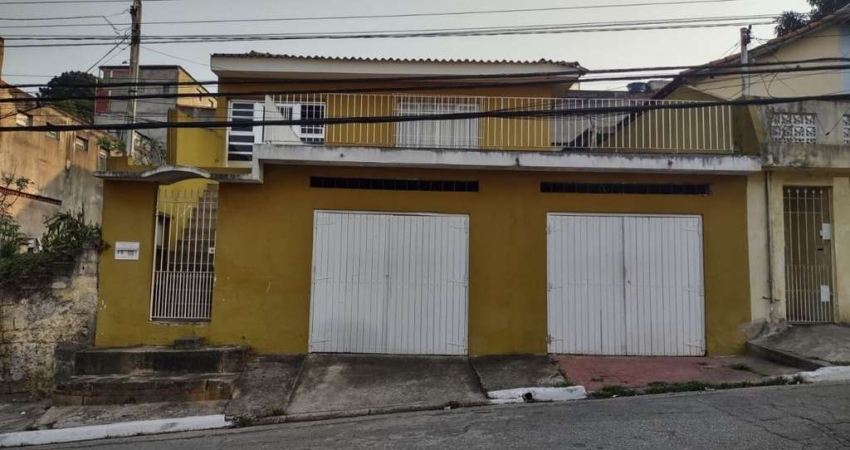 Capão Redondo Vila Fazzeone Casa Assobradada ISOLADA excelente rua