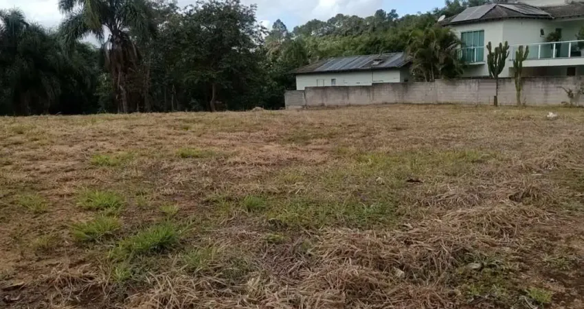 Itapecerica da Serra Terreno 1.522m² Projeto aprovado dentro de condominio fechado
