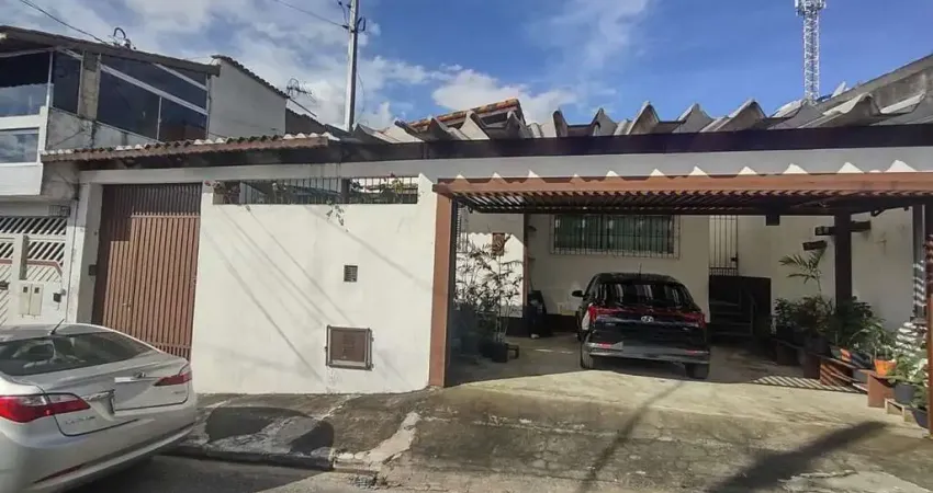 Excelente casa térrea à venda no capão redondo em um terreno de 12x25!