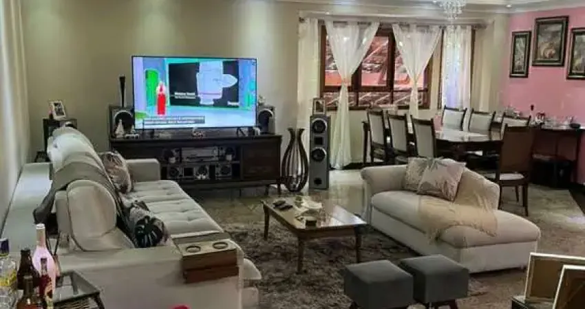 Casa em condomínio fechado com 4 quartos à venda no Jardim Campo Grande, São Paulo 