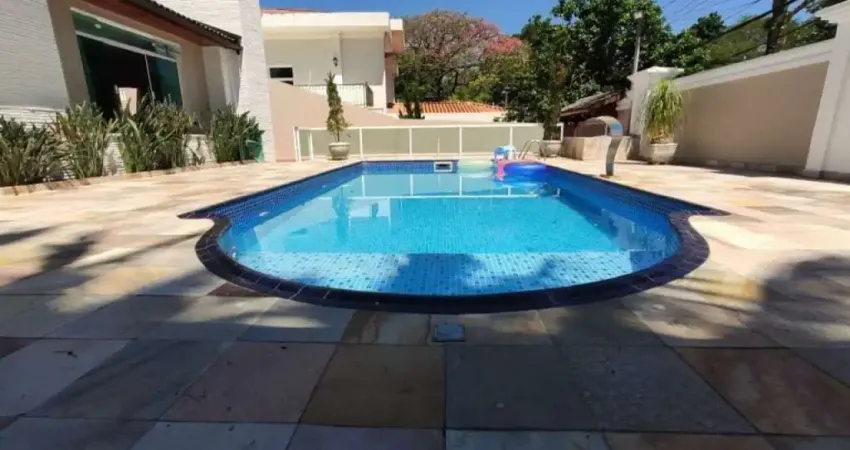 Casa com 6 quartos à venda em Interlagos, São Paulo 