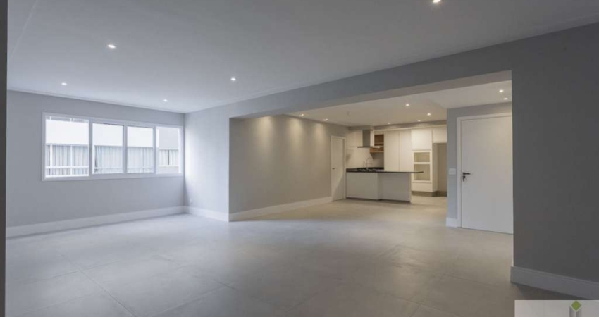 Apartamento 3 dormitórios com 149m² no Jardim Paulista