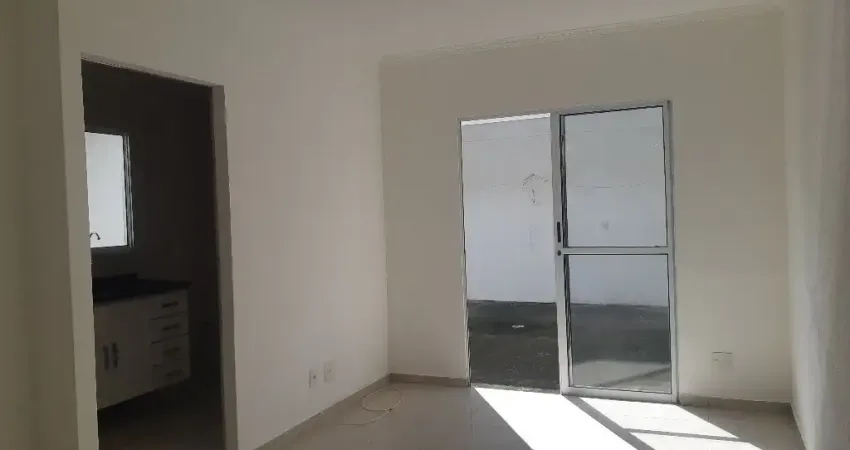 Terra Nova !  Planta do tipo B2 , com suíte! Casa em condomínio fechado com lazer e segurança!