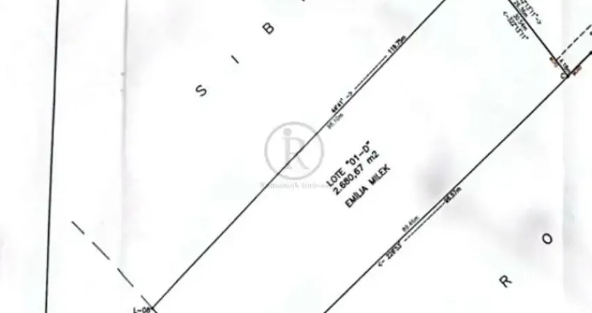 Terreno predominantemente plano em formato retangular, região residencial em Colombo. Zoneamento ZUD3