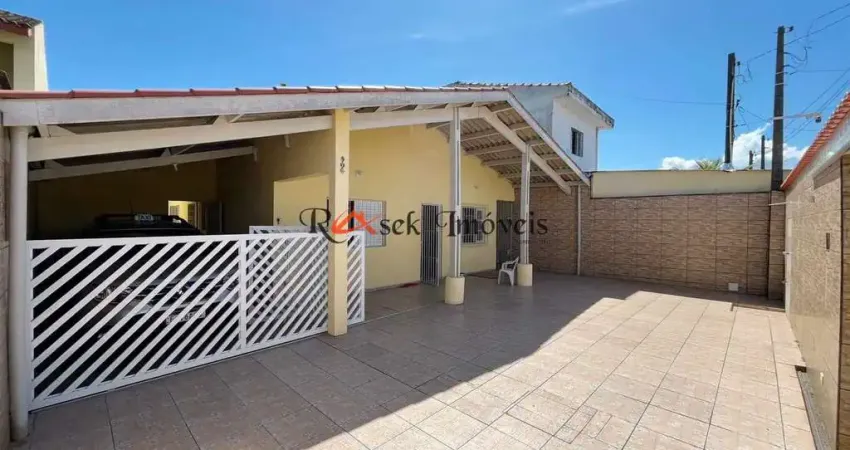 Casa com 4 quartos, Laranjeiras, Itanhaém - R$ 450 mil, Cod: 2123
