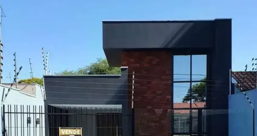 Casa à venda em Maringá, Parque Residencial Quebec, com 5 quartos, com 160 m²