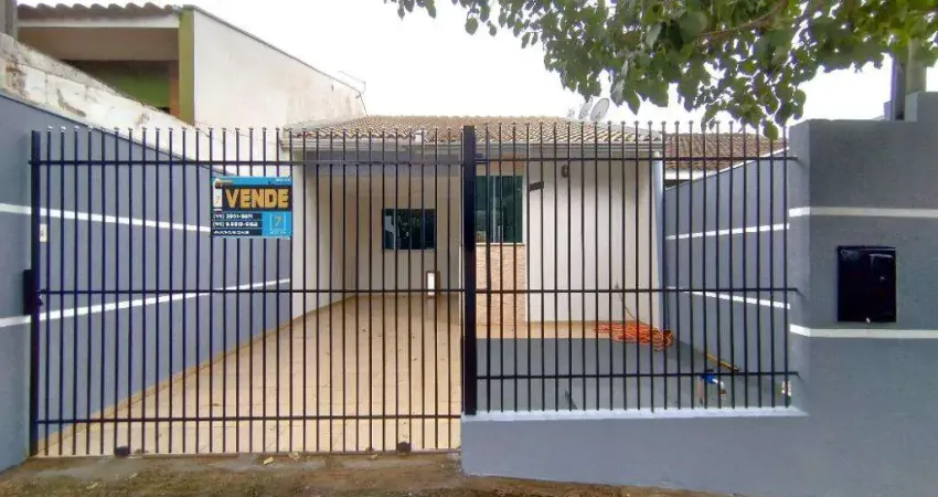 Casa à venda em Maringá, Jardim Andrade, com 3 quartos, com 70 m²