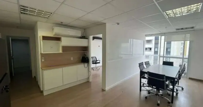 Sala comercial 43 m² com 01 vaga, próximo ao shopping ibirapuera e metro