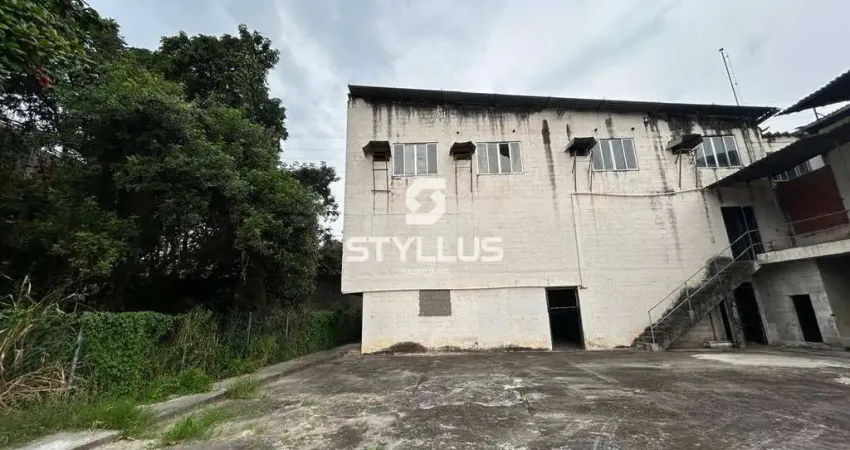 Barracão / Galpão / Depósito à venda na Estrada Adhemar Bebiano, Inhaúma, Rio de Janeiro