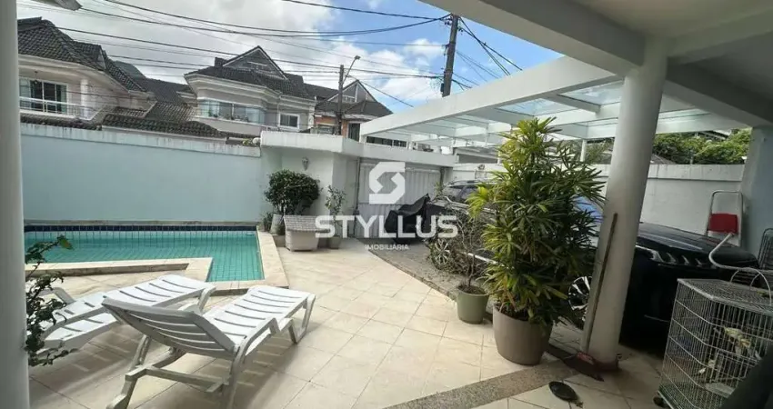 Vargem pequena | casa de condomínio 4 quartos, sendo 2 suites