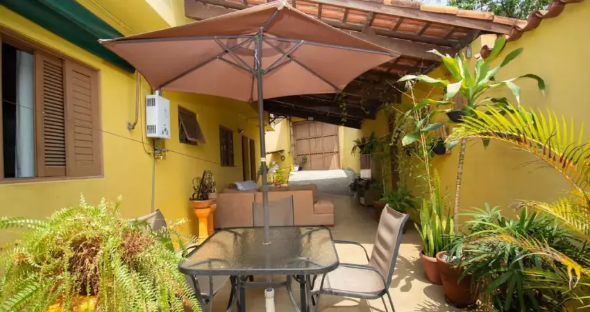 Venda | Casa Térrea com 80m², 2 dormitórios, sala, 3 vagas, Vila Palmeiras
