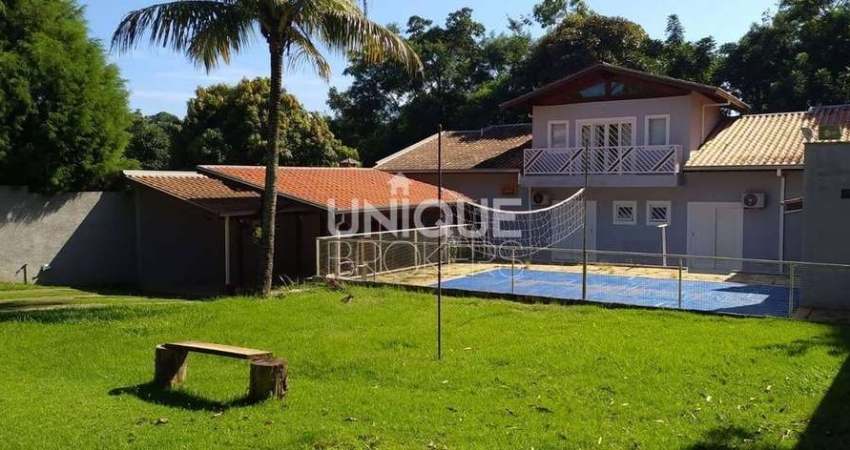 Casa térrea em condomínio fechado com 3 suites no Bosques do Corrupira - Jundiaí