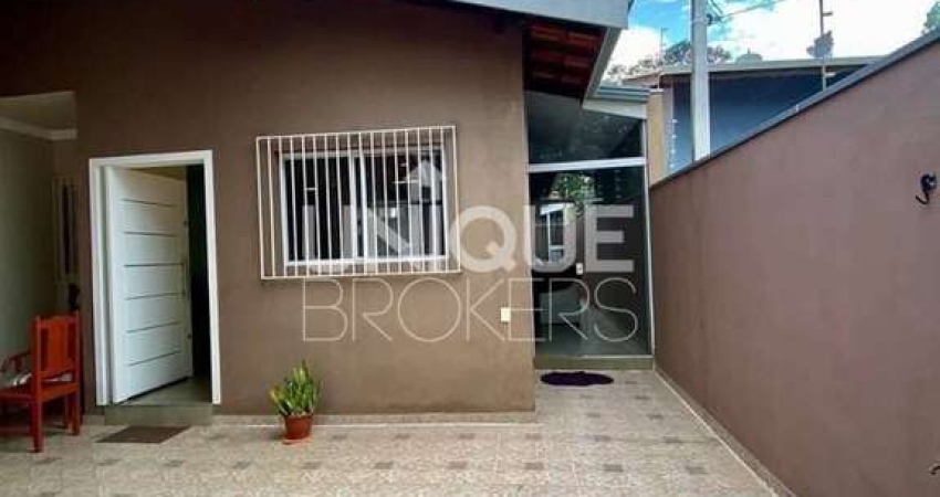Casa com 3 quartos, Loteamento Serra dos Cristais - Várzea Paulista