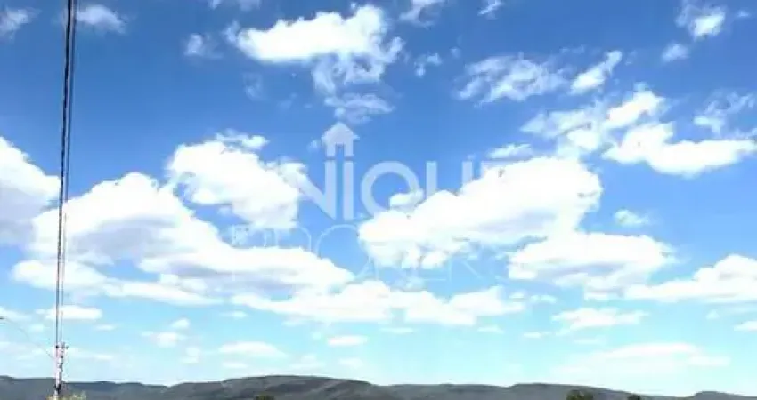 Terreno à venda na Rua Salvador Caruso Orlando, 1730, Medeiros, Jundiaí