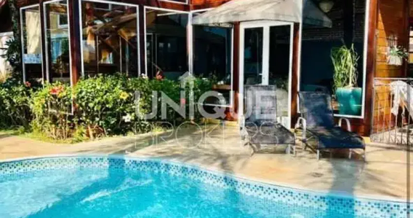 Casa em condomínio fechado com 3 quartos para alugar na Avenida Humberto Cereser, 3970, Jardim Caxambu, Jundiaí