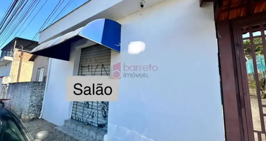 IMÓVEL COM 04 CASAS E UM SALÃO COMERCIAL À VENDA NA VILA JUNDIAINÓPOLIS - JUNDIAÍ/SP