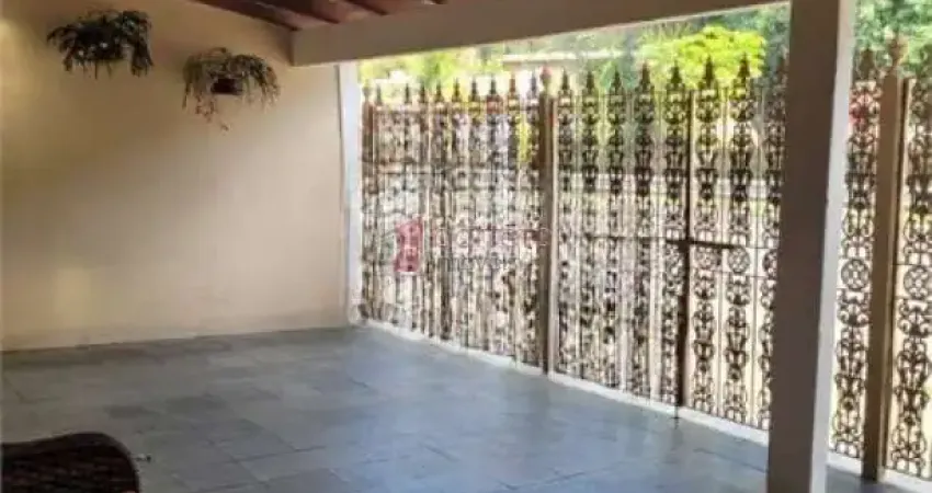 Casa térrea com 03 dormitórios à venda no jardim pacaembu em jundiaí/sp