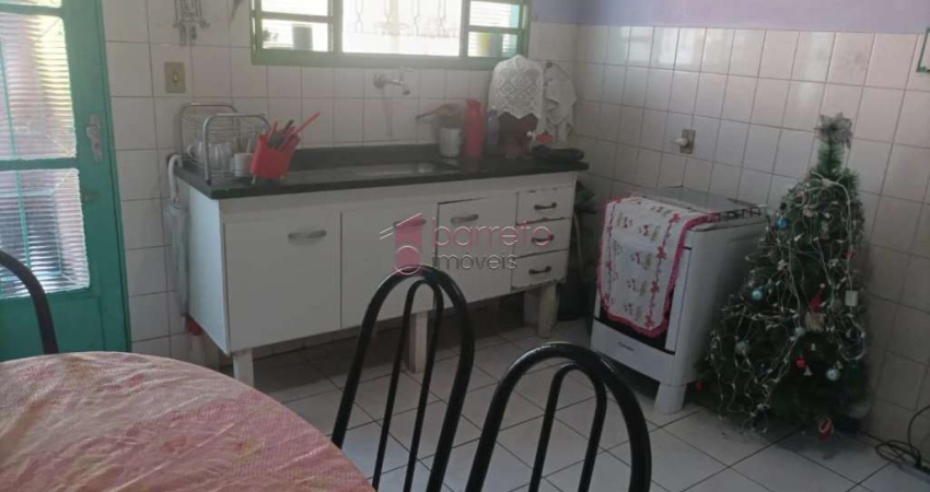 CASA COM EDÍCULA À VENDA NO JARDIM ROMA EM JUNDIAÍ/SP