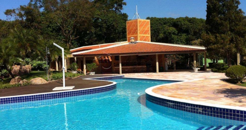 Linda chácara alto padrão a venda em Jundiaí no bairro Santa Clara.