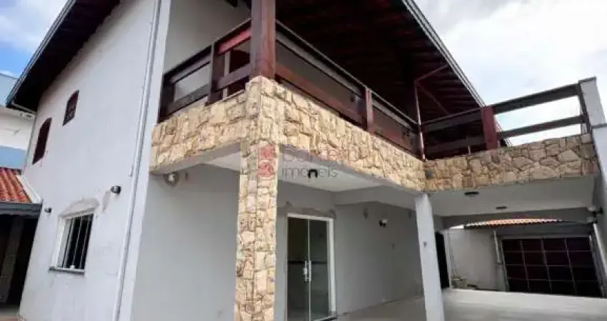 CASA COM 4 QUARTOS  À VENDA NO JARDIM FLORESTAL - JUNDIAÍ/SP