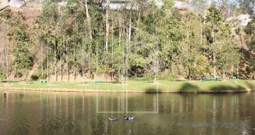 Sobrado à venda no condomínio serra dos cristais - cajamar/sp