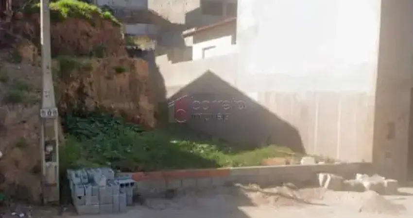 TERRENO À VENDA NO RESIDENCIAL SÃO VITOR EM VÁRZEA PAULISTA/SP