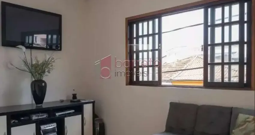 Casa residencial com possibilidade comercial para locação em jundiaí sp vila inhamupe 8 dorms (2 suítes) cozinha planejada. 3 vgs!