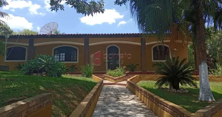 Chácara / sítio com 4 quartos à venda na Rua do Chalé, --, Bom Jardim, Jundiaí