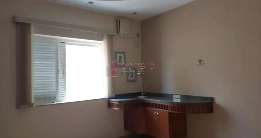 Casa comercial para locação localizado na vila boaventura, jundiaí