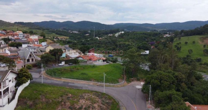 Terreno Jardim Paulista com 3 frentes e ótima topografia