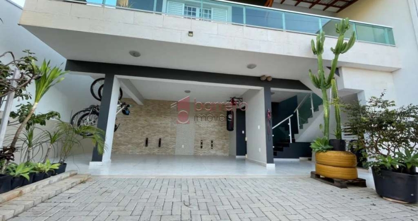 CASA À VENDA NO MIRANTE JUNDIAÍ NO BAIRRO ENGORDADOURO EM JUNDIAÍ/SP
